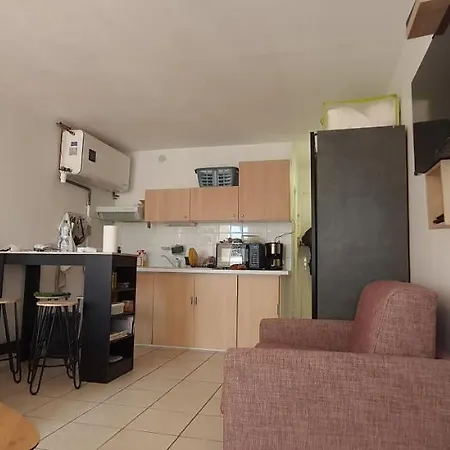 Cap D'Agde Centre Port Studio Pour 4 Avec Grande Terrasse * Agde
